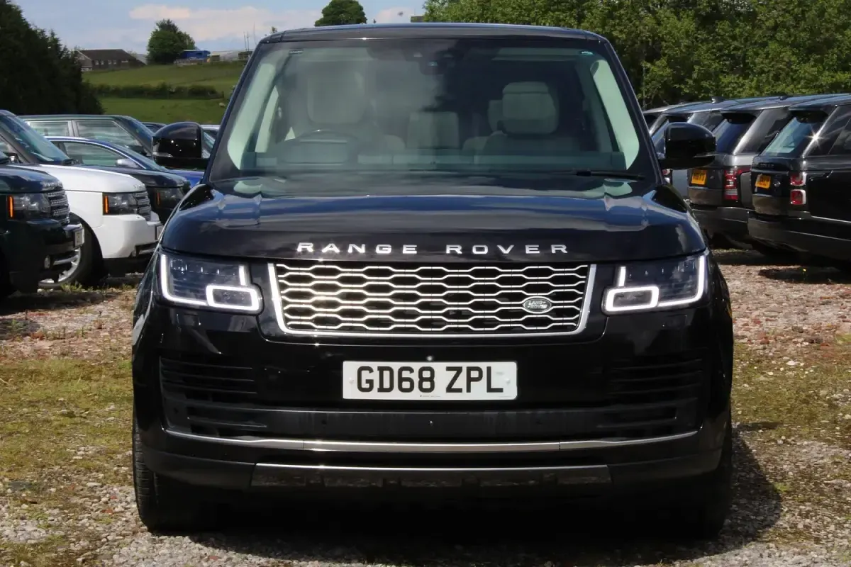 Used Land Rover Range Rover Autobiography 339 HP (249 kW) 2018 Black SUV