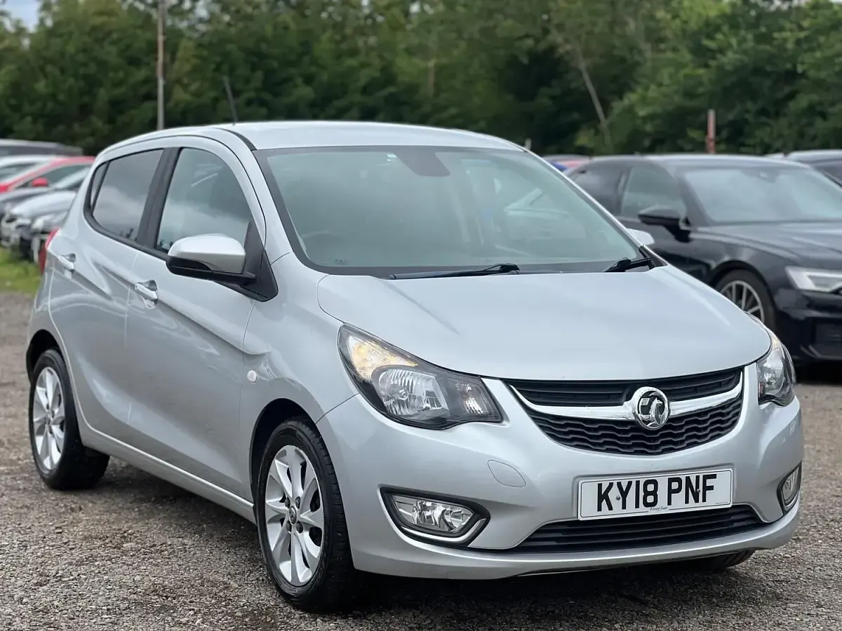 Used Vauxhall Viva 75 HP (55 kW) 2018 Silver Hatchback