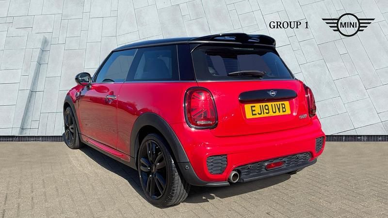 Used Mini Cooper Sport 136 HP (100 kW) 2019 Chili red Hatchback