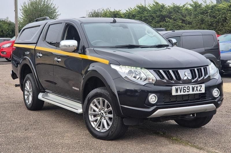 Black Used 2019 Mitsubishi L200 Warrior Pickup | £11,495 (Super price) - Image 1/4