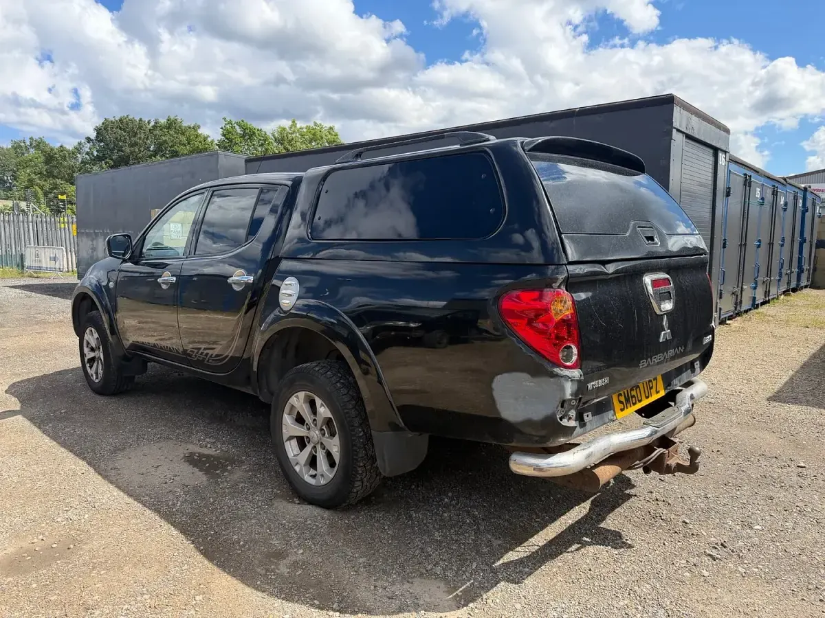 Used Mitsubishi L200 176 HP (129 kW) 2010 Black Pickup