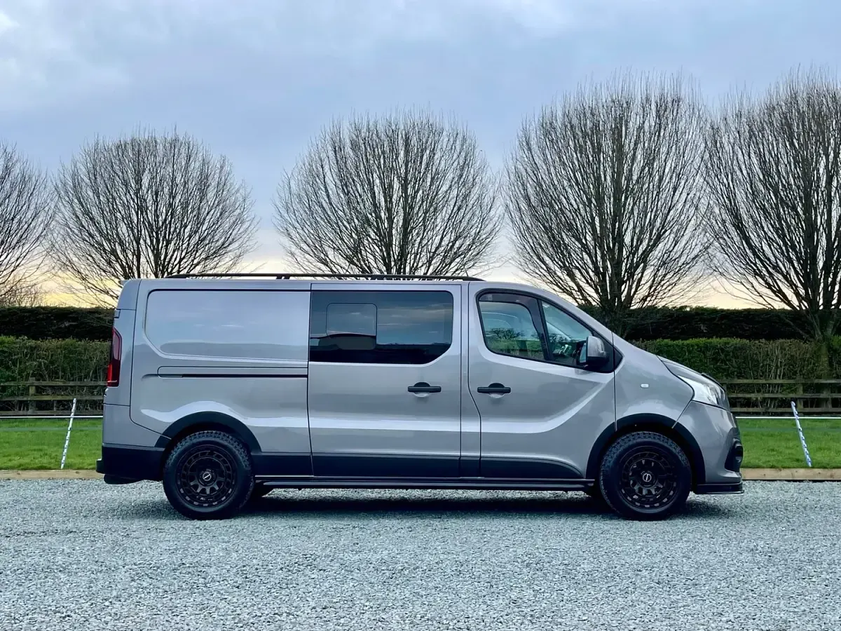 Used Renault Trafic 2018 Grey MPV