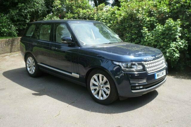 Used 2014 Land Rover Range Rover Vogue SE SUV | £67,000 - Image 1/4