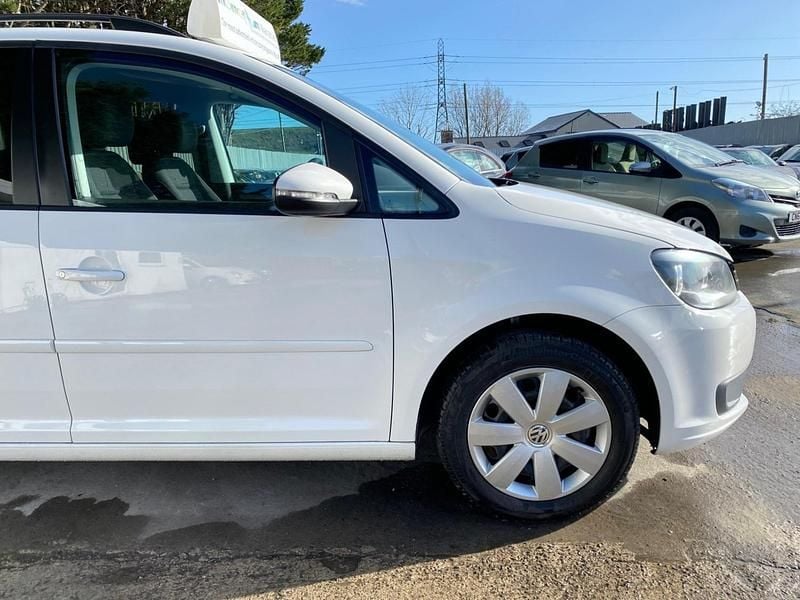 Used VW Touran SE 2013 White MPV