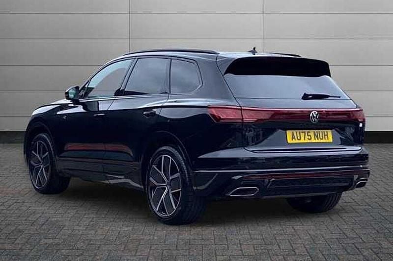 Used VW Touareg Black Edition 286 HP (210 kW) 2025 Grenadilla black SUV