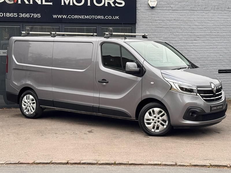 Used Renault Trafic 145 HP (106 kW) 2020 Grey MPV