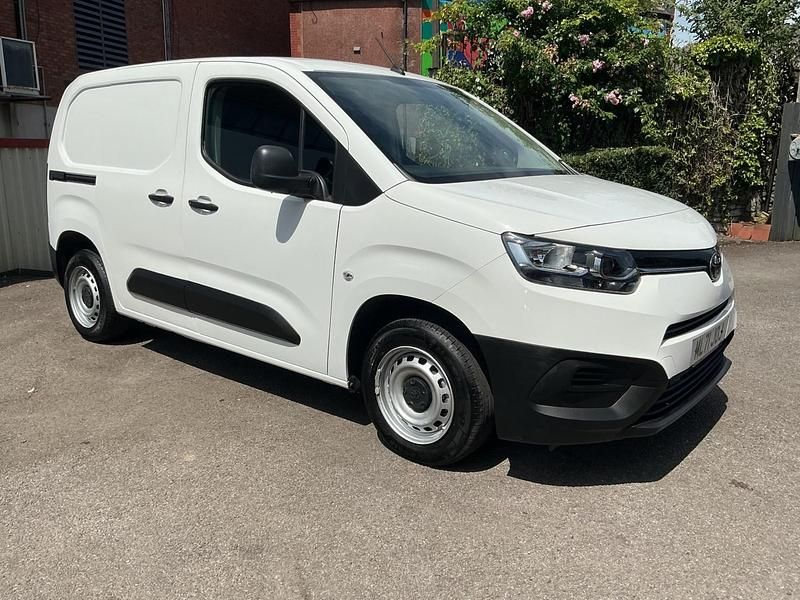 Used Toyota Proace Active 2021 White MPV