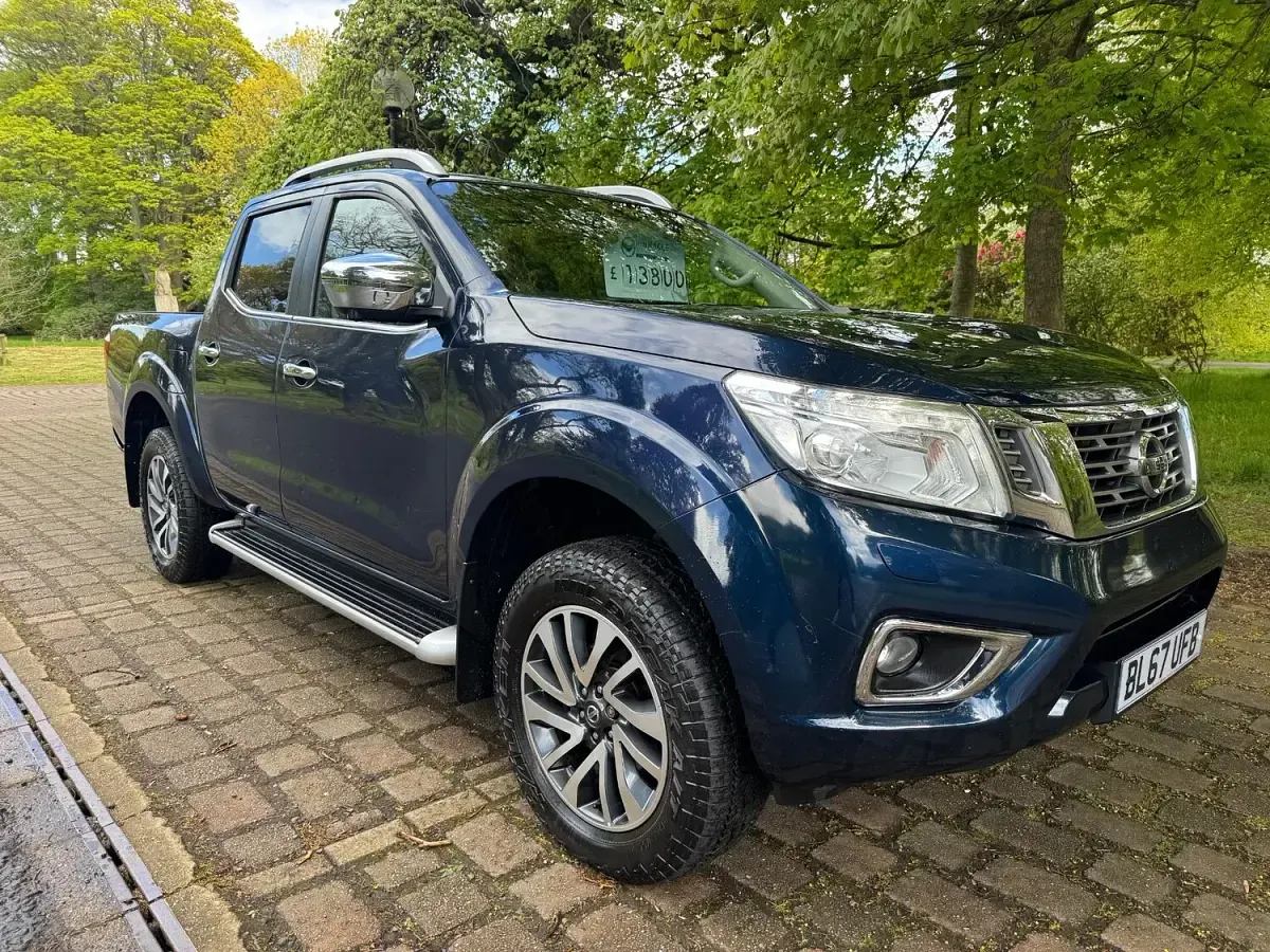 Used Nissan Navara Tekna 190 HP (139 kW) 2017 Blue Pickup