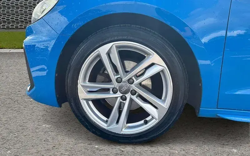 Used Audi A1 Sportback S-Line 116 HP (85 kW) 2020 Blue Hatchback