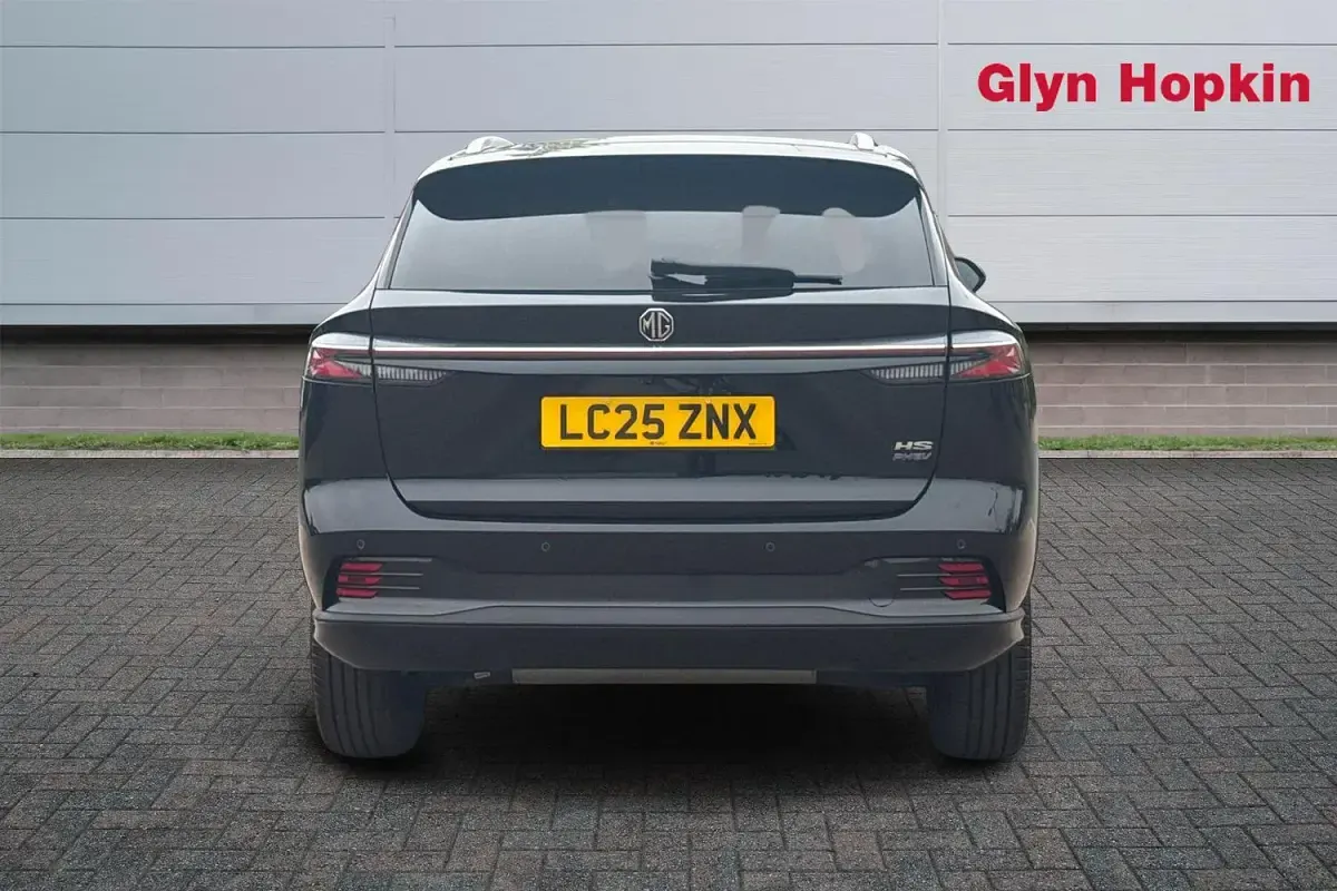 Used MG HS Trophy 299 HP (219 kW) 2025 Black SUV