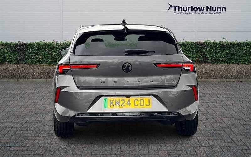 Used Vauxhall Astra 114 kW (156 HP) 2024 Vulcan grey Hatchback