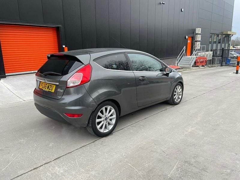 Used Ford Fiesta Titanium 2015 Grey Hatchback
