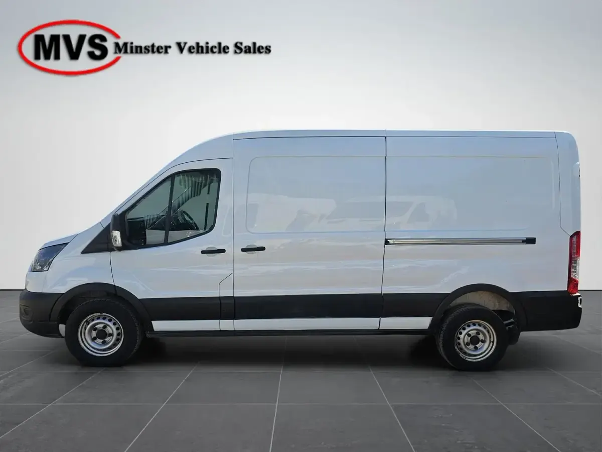 Used Ford Transit 130 HP (95 kW) 2022 White Van