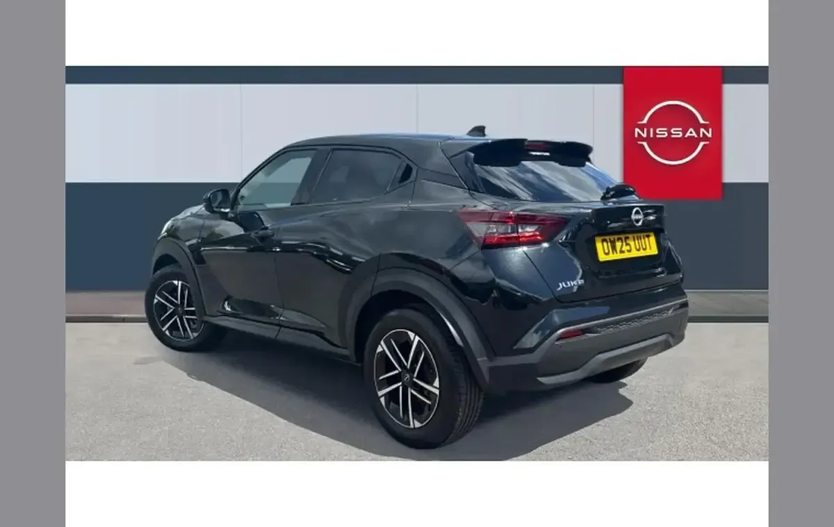 Used Nissan Juke N-Connecta 114 HP (83 kW) 2025 Black SUV