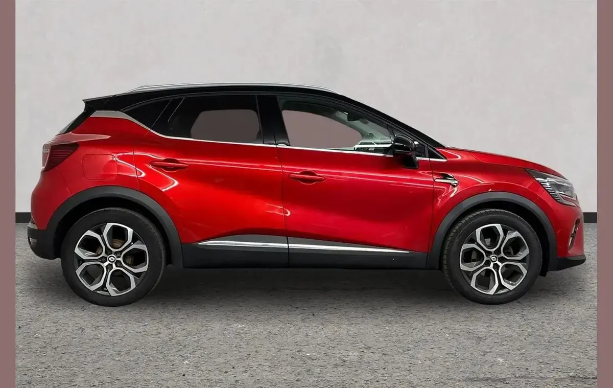 Used Renault Captur Techno 91 HP (66 kW) 2023 Flame red  SUV