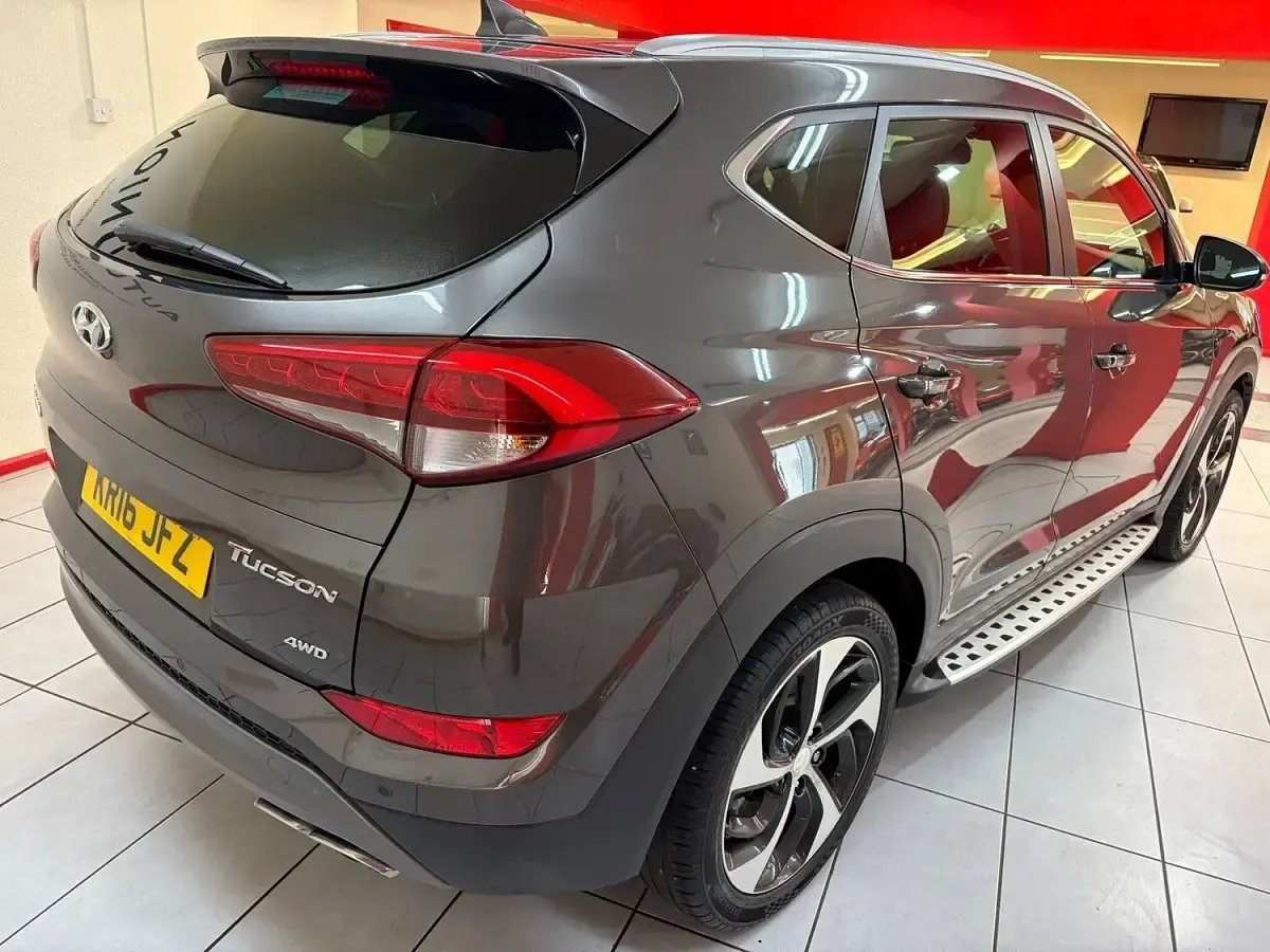 Used Hyundai Tucson Premium 134 HP (98 kW) 2016 Grey SUV