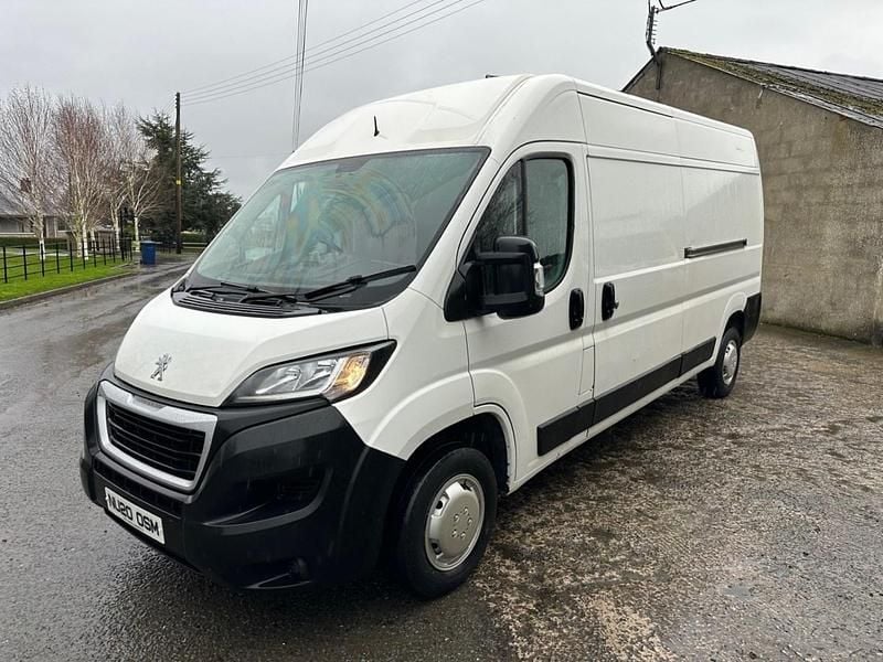 White Used 2020 Peugeot Boxer S Van | £9,950 (Good price) - Image 1/4