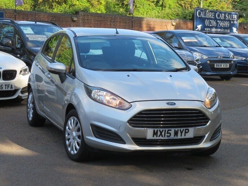 Silver Used 2015 Ford Fiesta Style Hatchback | £6,295 (Fair price) - Image 1/4