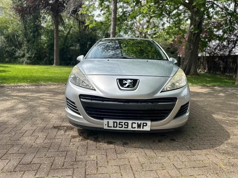 Begagnad Peugeot 207 S 2009 Silver Halvkombi
