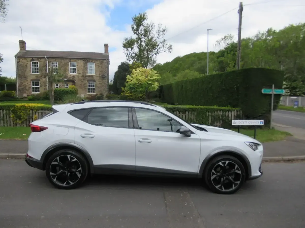 Used Cupra Formentor 204 HP (150 kW) 2024 White SUV