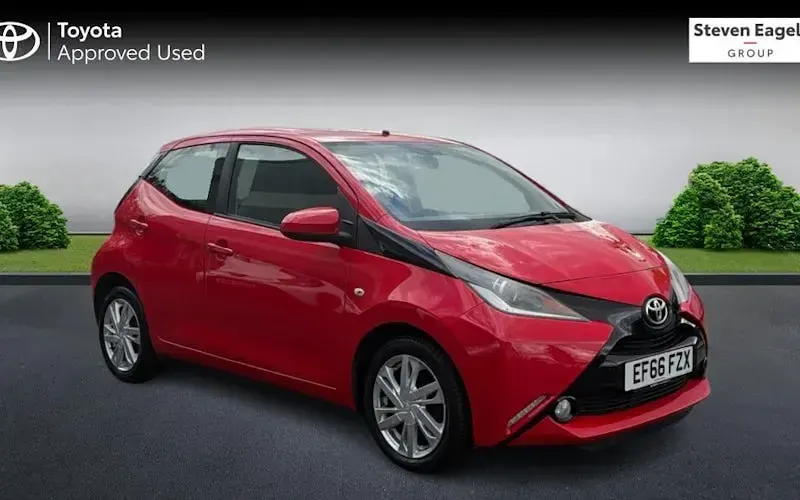 Used Toyota Aygo x-press 69 HP (50 kW) 2016 Hatchback
