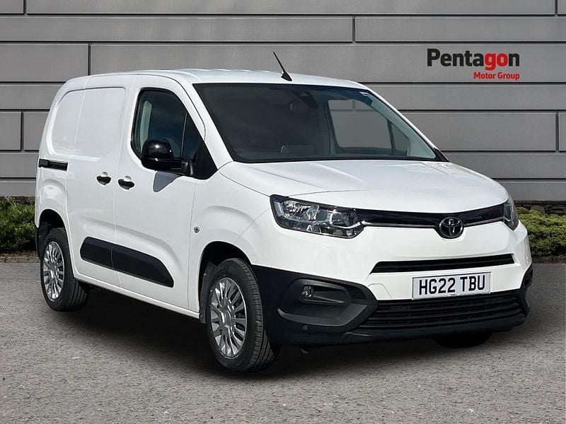 White Used 2022 Toyota Proace Van | £9,774 (Super price) - Image 1/4