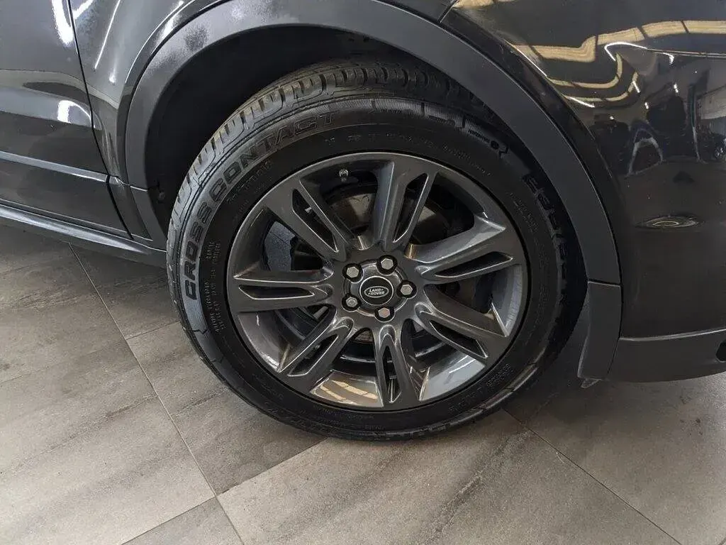 Used Land Rover Range Rover evoque Landmark 180 HP (132 kW) 2018 Black Estate