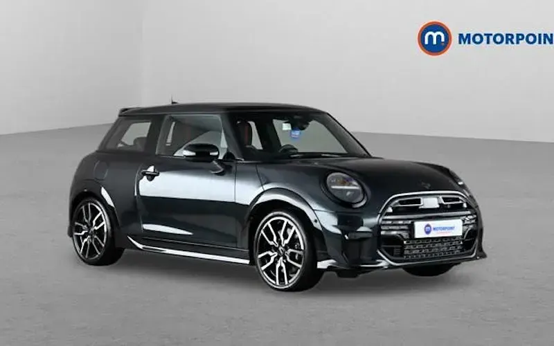 Used Mini Cooper Sport 114 kW (156 HP) 2025 Hatchback