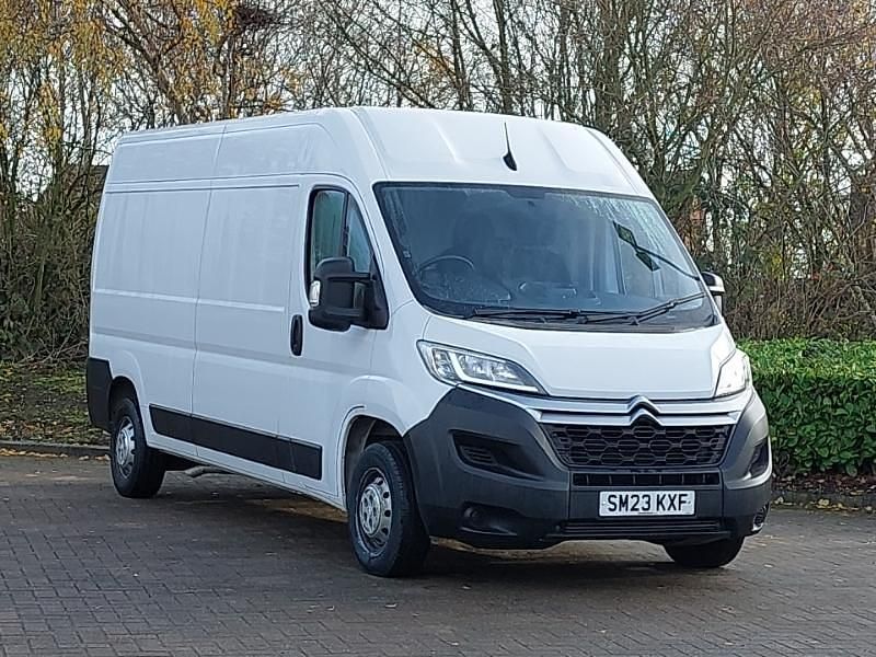 White Used 2023 Citroën Relay Van | £13,998 (Super price) - Image 1/4