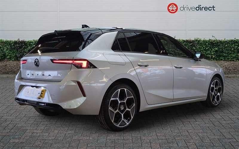 Used Vauxhall Astra Ultimate 131 HP (96 kW) 2024 Grey Hatchback