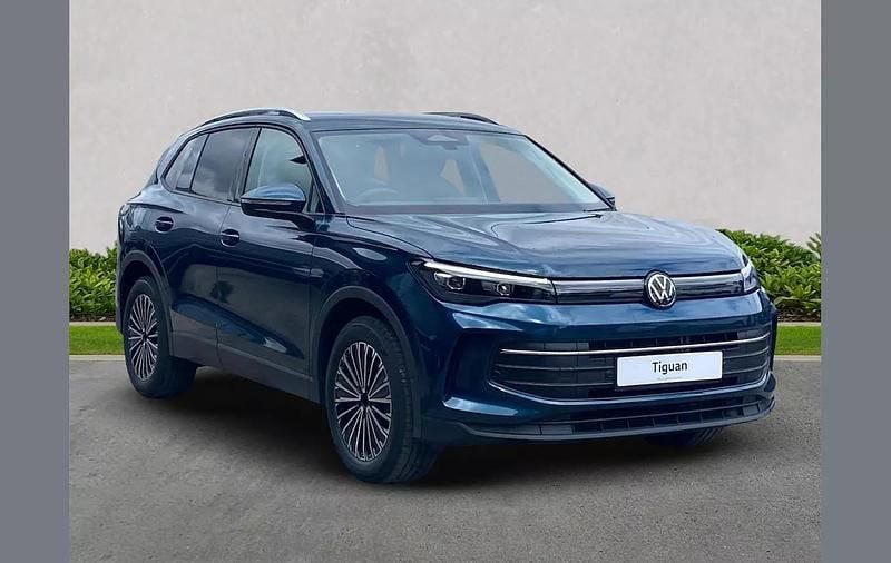 Other New 2025 VW Tiguan Match SUV | £37,812 (Fair price) - Image 1/4