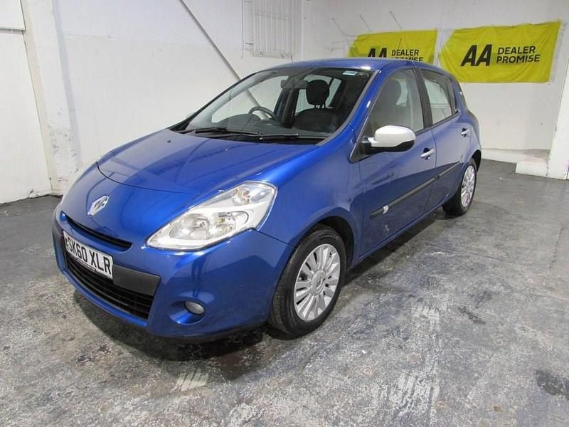 Used Renault Clio II 75 HP (55 kW) 2010 Blue Hatchback