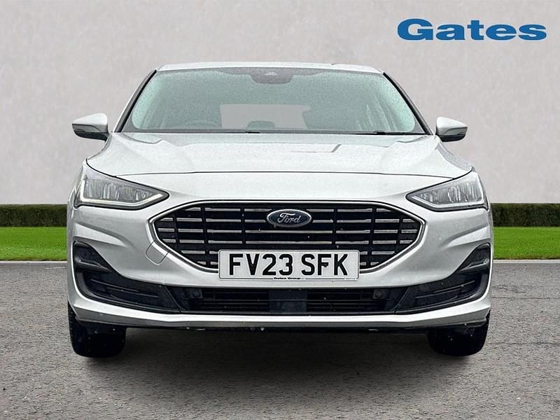 Used Ford Focus Titanium 155 HP (114 kW) 2023 Silver Hatchback