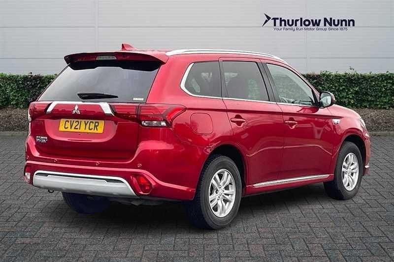 Used Mitsubishi Outlander P-HEV 224 HP (164 kW) 2021 Red SUV