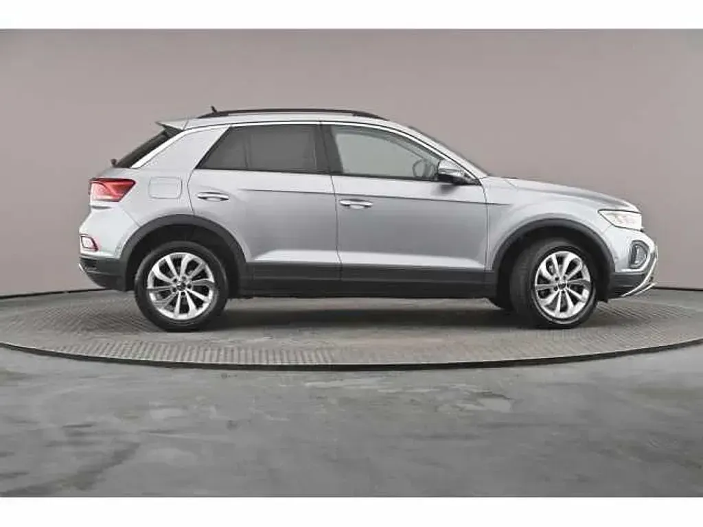 Used VW T-Roc 150 HP (110 kW) 2024 SUV