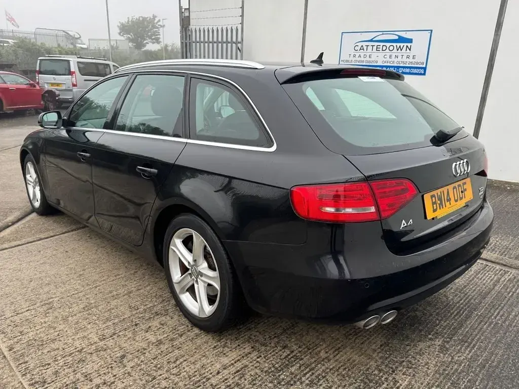Used Audi A4 Design 163 HP (119 kW) 2014 Black Estate