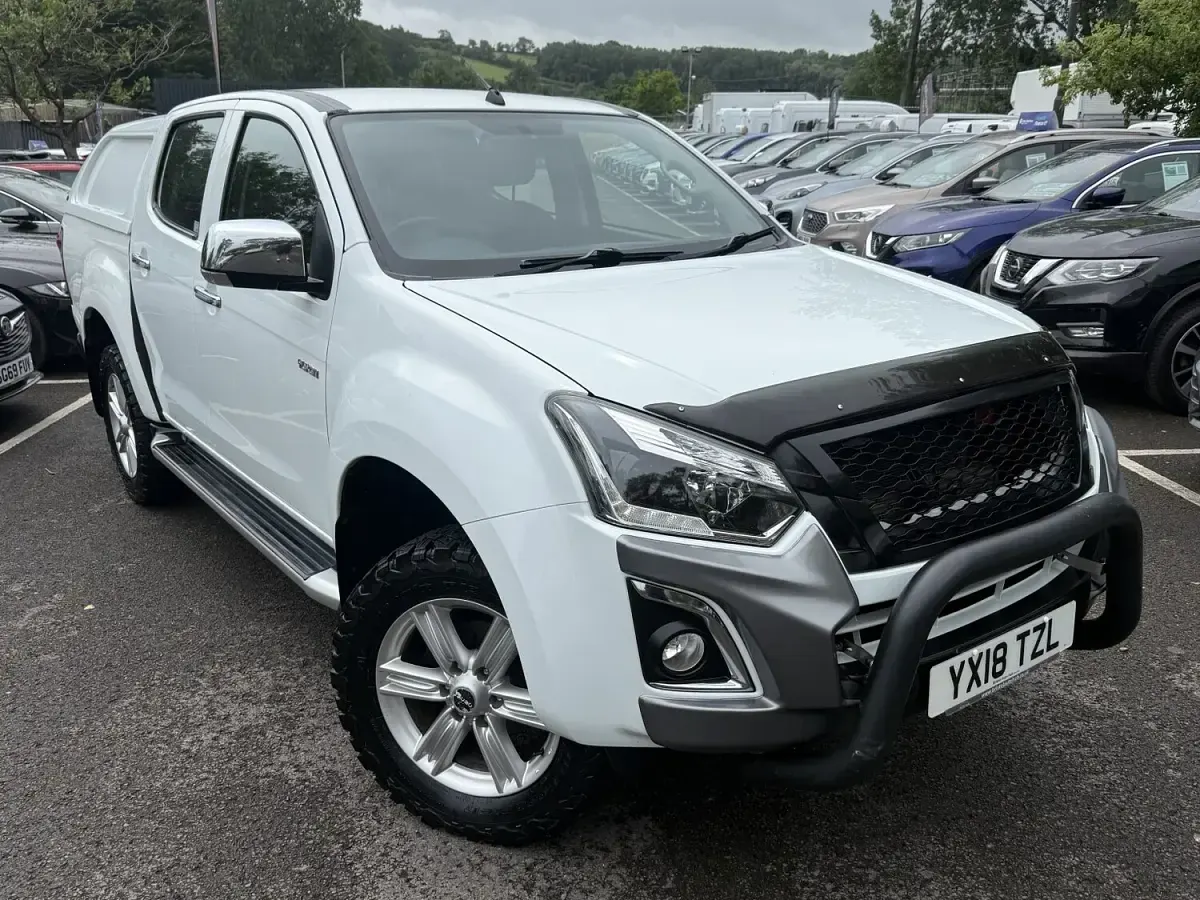 Used Isuzu D-Max 162 HP (119 kW) 2018 White Pickup