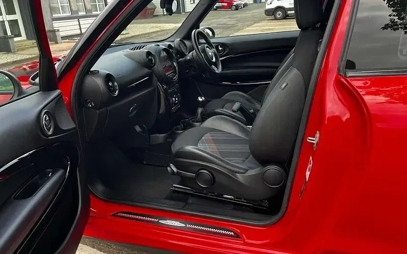 Used Mini Cooper S Coupé 184 HP (135 kW) 2015 Red Coupe