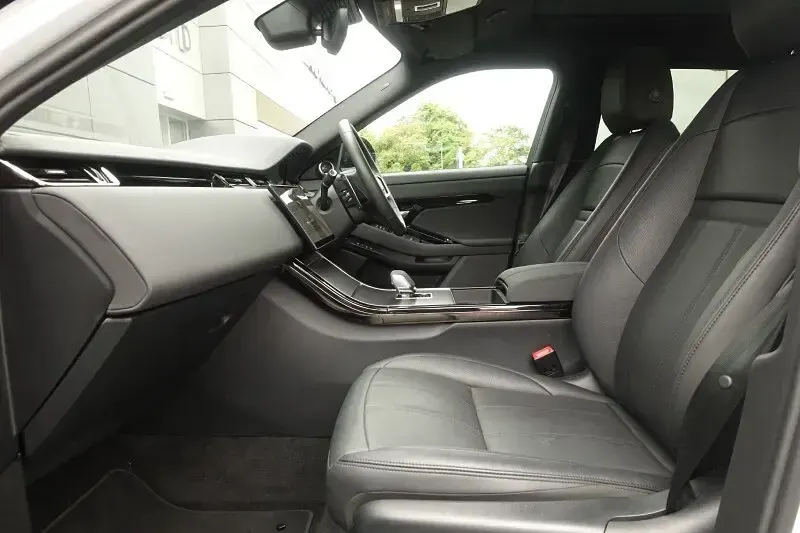 Used Land Rover Range Rover evoque SE Dynamic 2025 White SUV