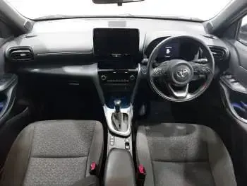 Used Toyota Yaris Hybrid Design 116 HP (85 kW) 2023 White Estate