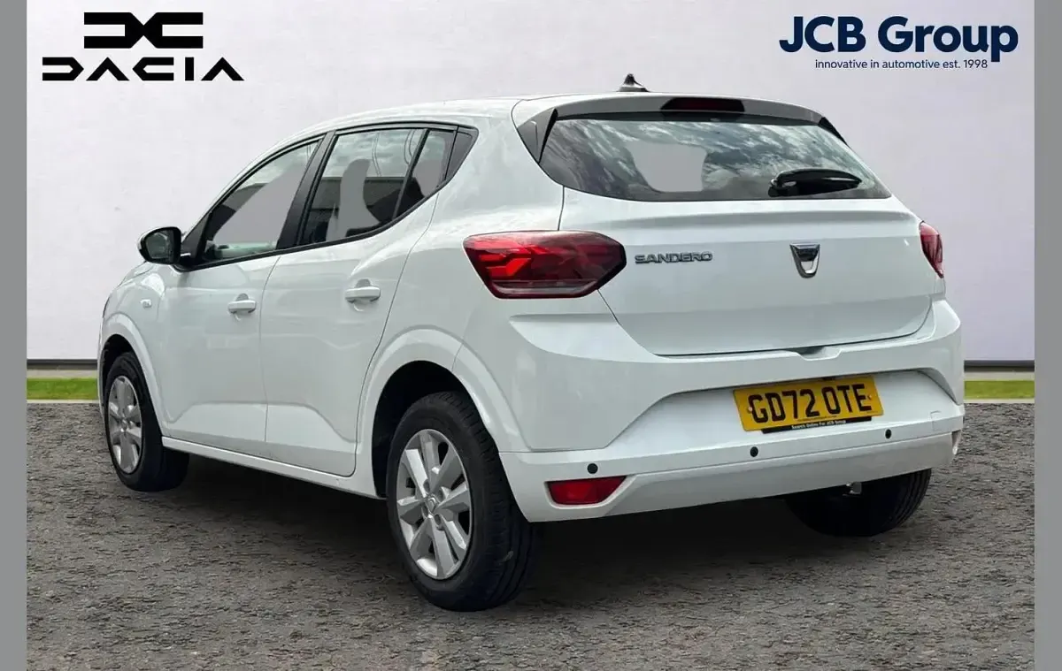 Used Dacia Sandero Comfort 90 HP (66 kW) 2023 White Hatchback