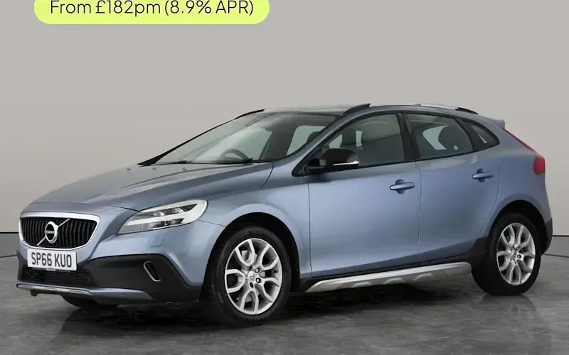 Used Volvo V40 Pro 152 HP (111 kW) 2017 Hatchback