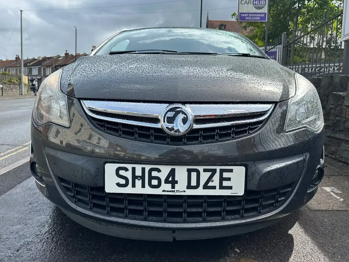 Second-hand Vauxhall Corsa 85 CP (62 kW) 2014 Gri Hatchback