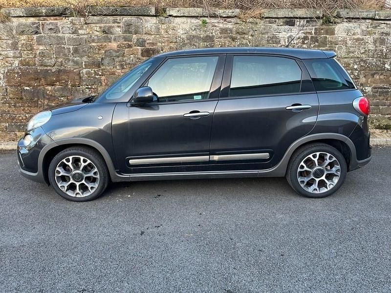 Used Fiat 500L Trekking 95 HP (69 kW) 2015 Grey MPV