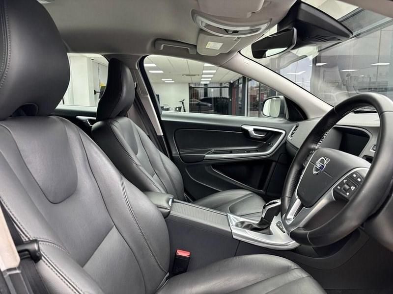 Used Volvo V60 SE 2016 Grey Estate