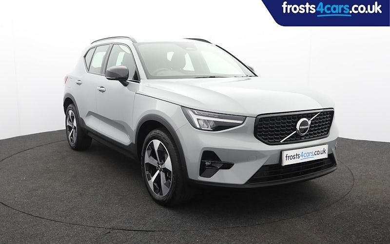Begagnad Volvo XC40 Plus 197 HK (144 kW) 2025 SUV