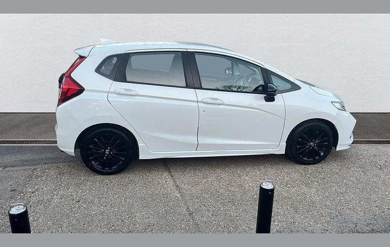Used Honda Jazz Sport 128 HP (94 kW) 2018 White Hatchback