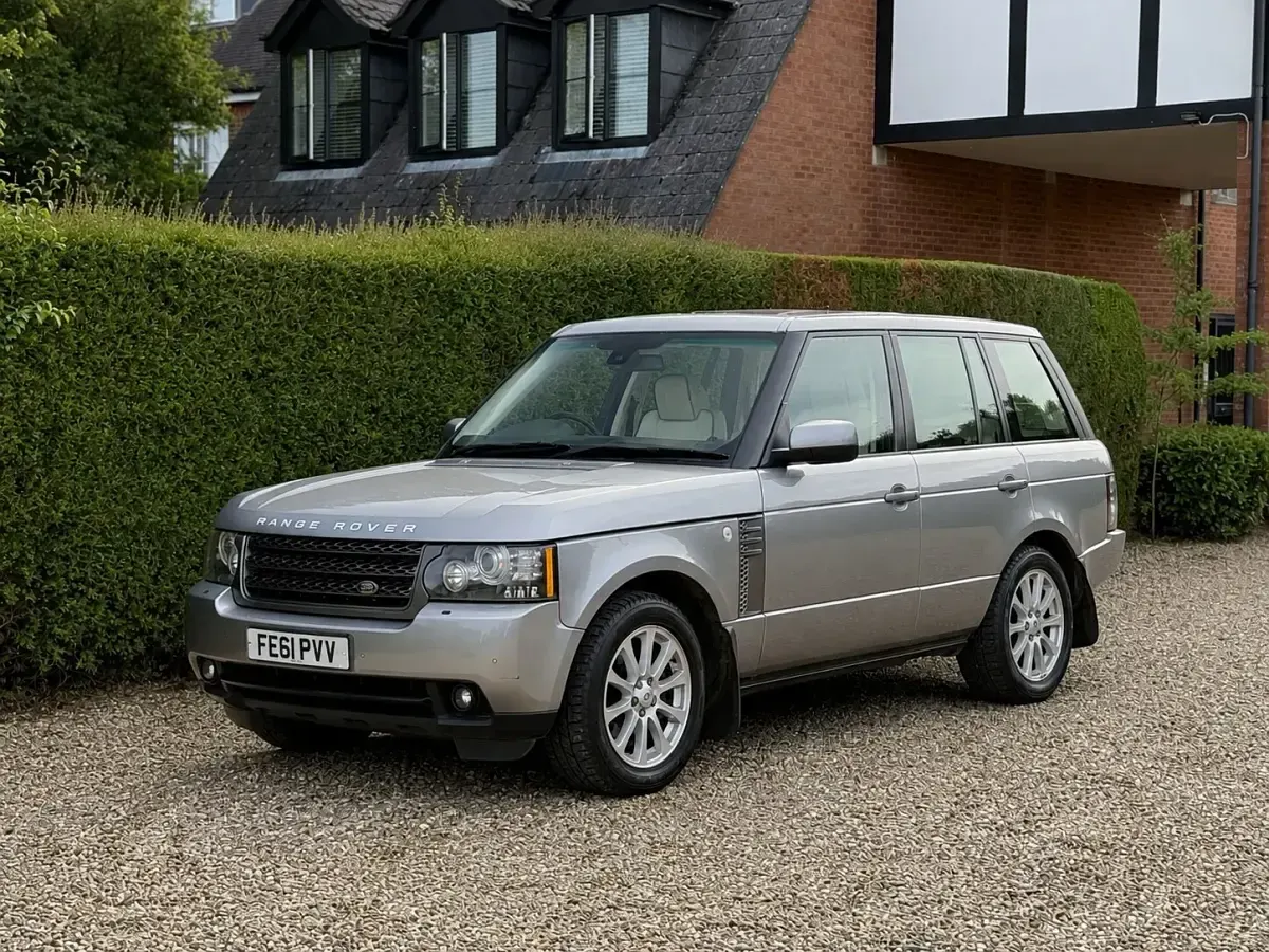 Used Land Rover Range Rover Vogue 2011 Grey SUV