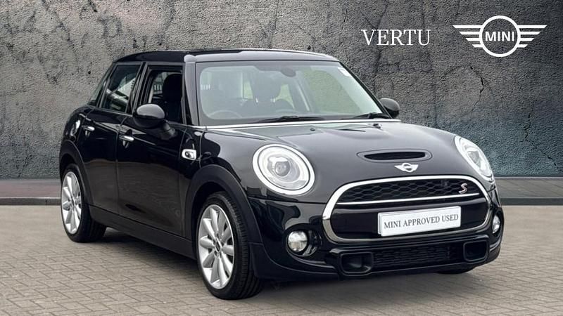 Used Mini Cooper SD Hatch 168 HP (123 kW) 2018 Black Hatchback