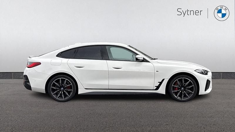 Used BMW i4 M Sport 246 kW (335 HP) 2022 White Sedan